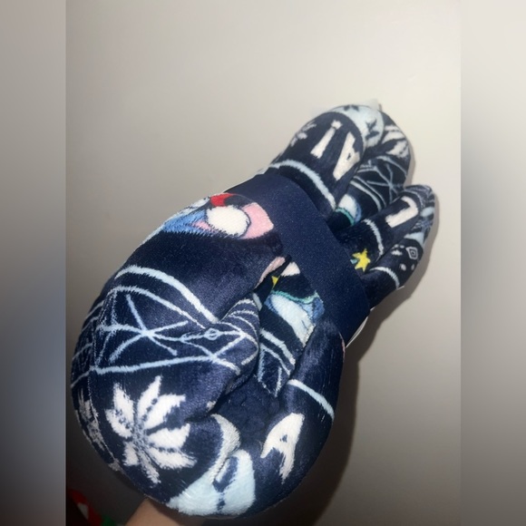 Disney Stitch Blanket throw home its stitch-mas chrismas blanket new snow soft - Picture 2 of 9